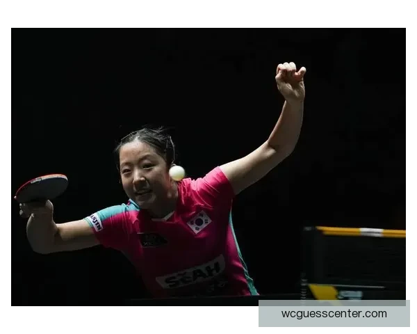 王曼昱4-2战胜申裕斌力克对手庆祝 马琳激动指天展现喜悦